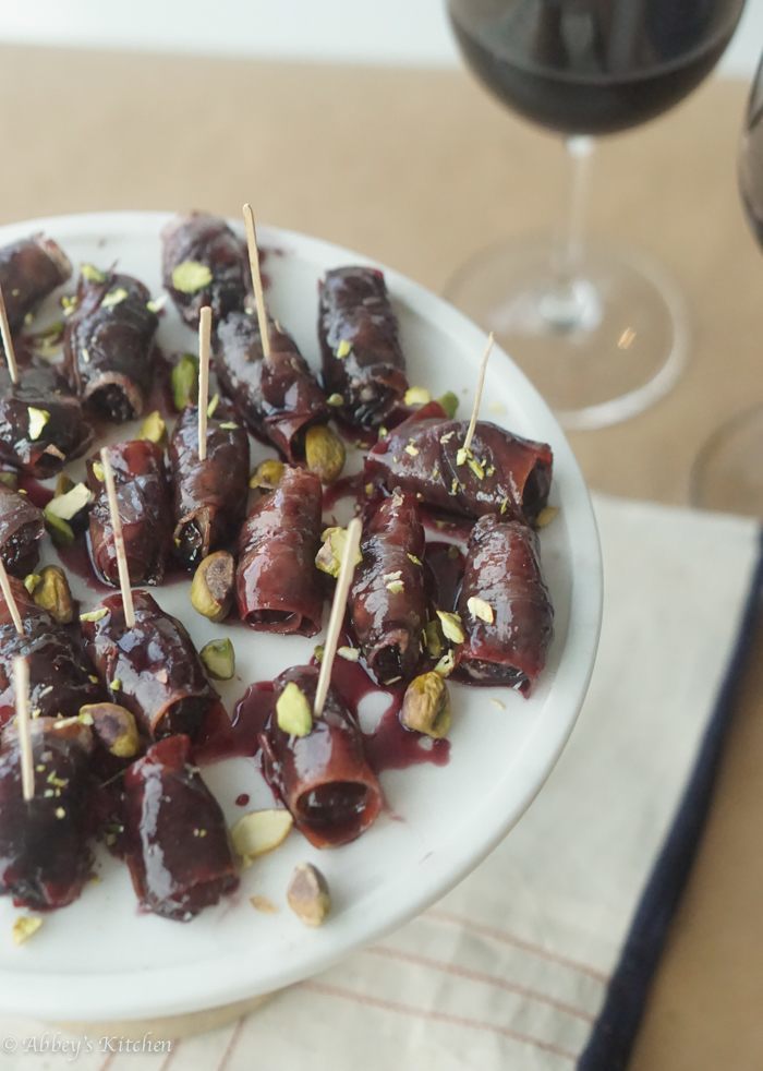 prosciutto_wrapped_dates_4_of_10.jpg