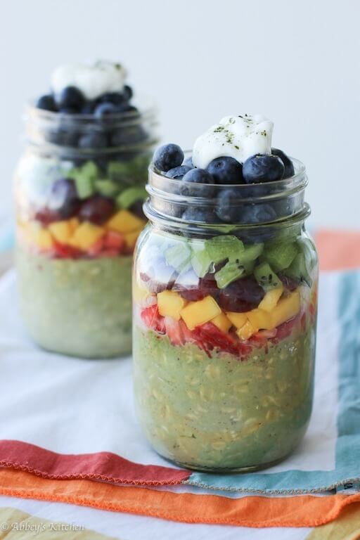 matcha_rainbow_overnight_oats_2_of_9.jpg