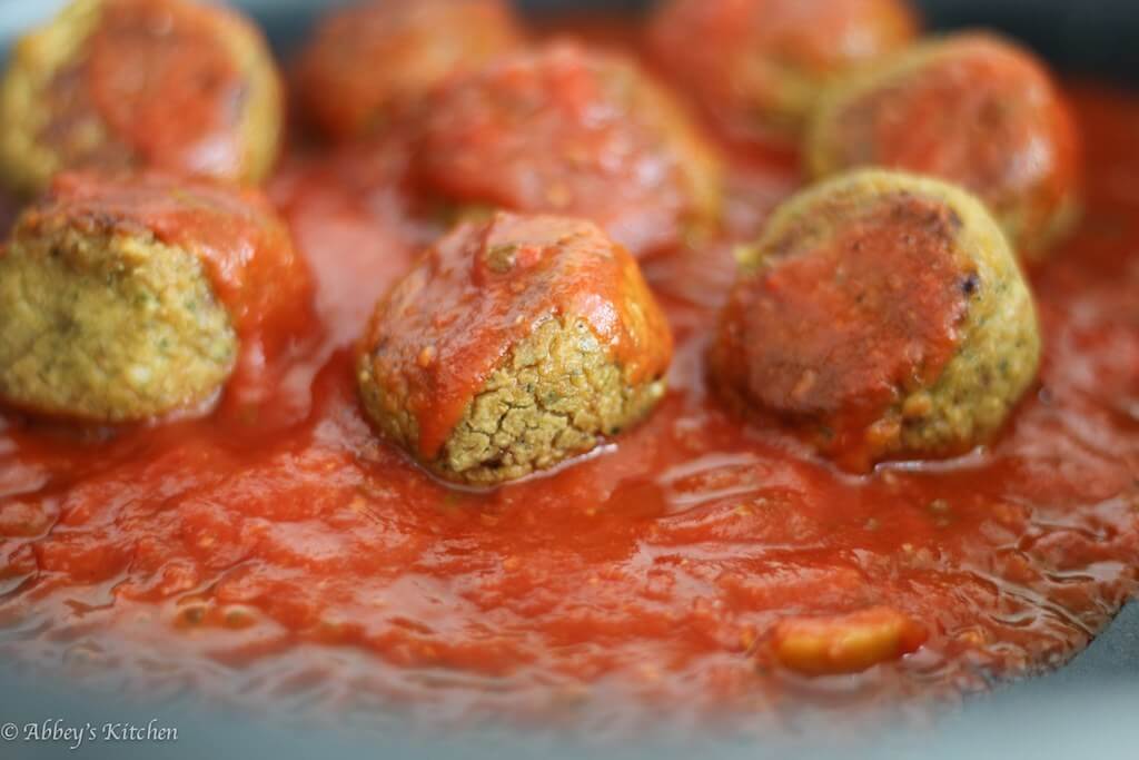 vegetarian_bean_meatballs_2_of_8.jpg