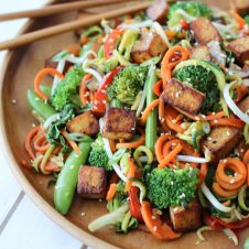 This Vegan Chow Mein features delicious marinated tofu and gluten free low carb zucchini noodles.