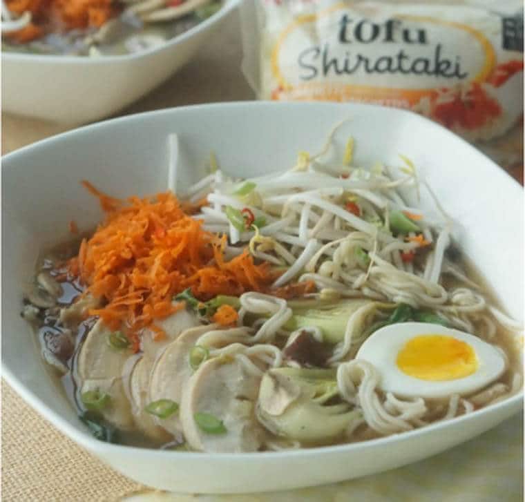 A bowl of ramen with an egg.