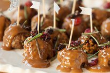 These Cranberry Turkey Cocktail Meatballs make perfect healthy holiday appetizers that you and your family are going to love!