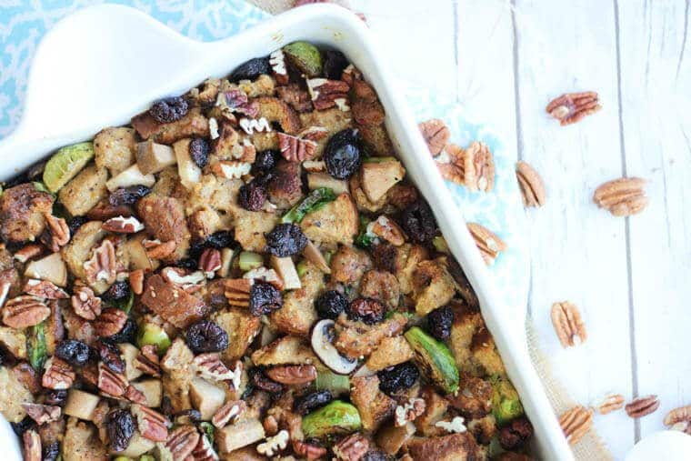 A close up of a baking dish with stuffing in it.