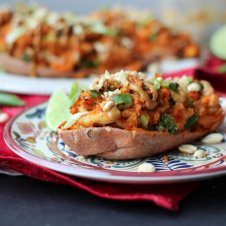 This Paleo Peanut Satay Stuffed Sweet Potatoes with Chicken is an easy gluten free dinner idea to get good food on the table fast!