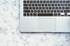 I share some of the top struggles of freelancing and working from home along with my top tips for how to make it work for you photo c: scott-webb
