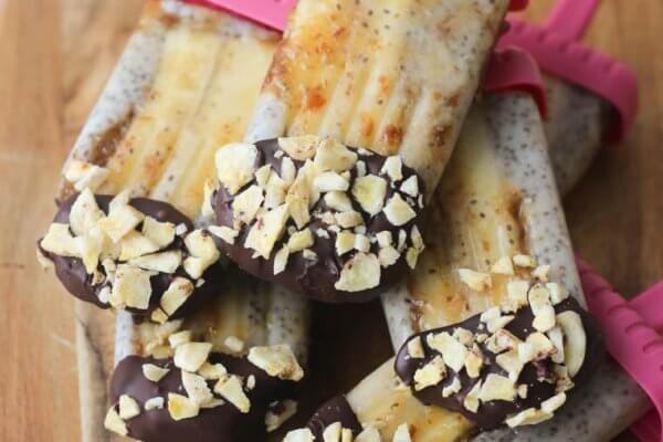 These vegan gluten free popsicles are the perfect summer treat to keep cool when the heat hits.