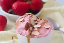 I share my favourite three gluten free craving crushing snacks to help you get through the dreaded 3 PM energy slump including a fibre-rich orange creamsicle smoothie, power ice cream, and protein guacamole!