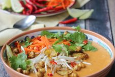 This vegan curried sunchoke and chickpea soup packs a punch with intense flavours and it finished with a crunch from the roasted crispy chickpeas.