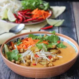  This vegan curried sunchoke and chickpea soup packs a punch with intense flavours and it finished with a crunch from the roasted crispy chickpeas. 