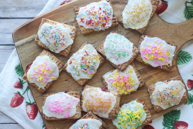 Strawberry lemonade pop-tarts