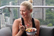 Want to know what nutritionists do as part of their healthy morning routines? I interview the top dietitians and share my own #morningmoments!