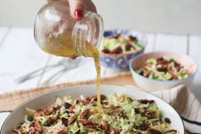 This sunchoke and brussels sprouts salad is perfect as a main or side dish and combines a nice balance of flavours and crispy textures.