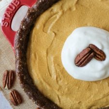 No matter the food intolerances or allergies at the table, I’ve got you covered with a roundup of 15 of the best healthy gluten free thanksgiving dessert recipes!
