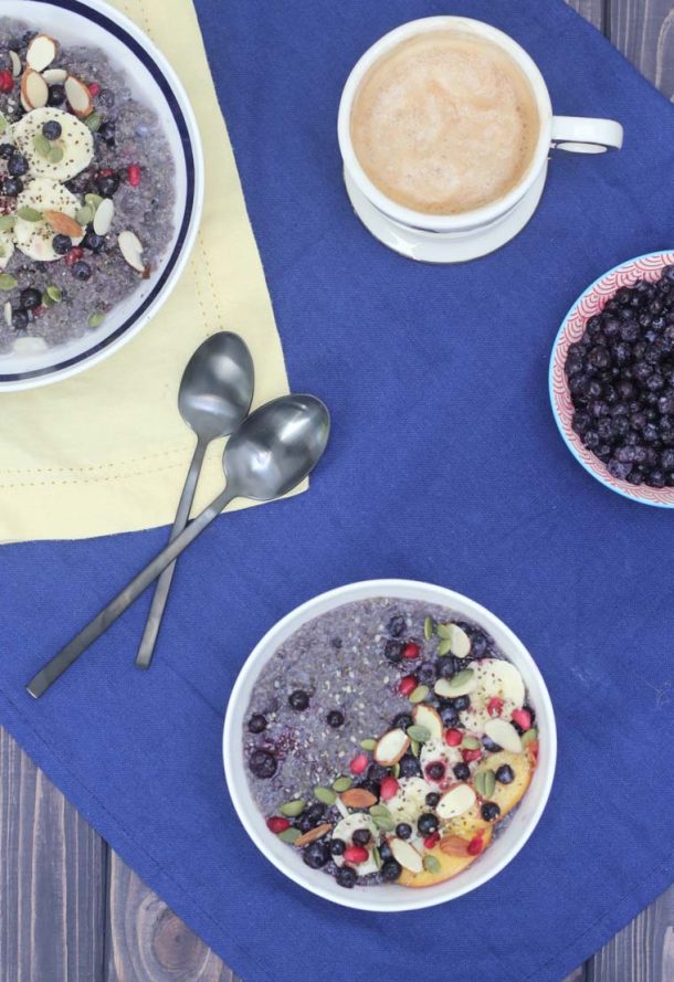 Slow Cooker Vegan Breakfast Quinoa with Blueberries and Bananas No Sugar Added & Gluten Free