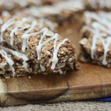 These Vegan Cinnamon Bun Chewy Granola Bars are the perfect Healthy Gluten Free and Plant Based Snack to help get you through the 3 PM energy dip.