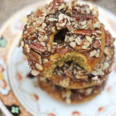 Skip the store bought doughnuts because these DIY vegan and gluten free pecan pumpkin pie donuts will be your new BFF for Thanksgiving and Christmas. 