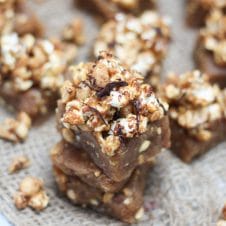 I share my recipe for No-Bake VEGAN Peanut Butter Blondies with Caramel Peanut Popcorn for a healthy easy gluten free dessert.