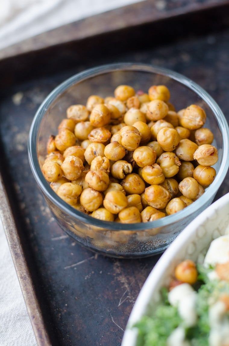 A bowl of crispy chickpeas.