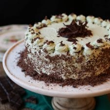 This Gluten Free Vegan Chocolate Mint Cake is one beautiful Healthy St. Patrick's Day Dessert that your guests are going to love with green beer!