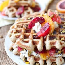 These Vegan Orange Poppyseed Waffles are the perfect Healthy Mother's Day Brunch recipe that are packed with fibre and natural sweetness!