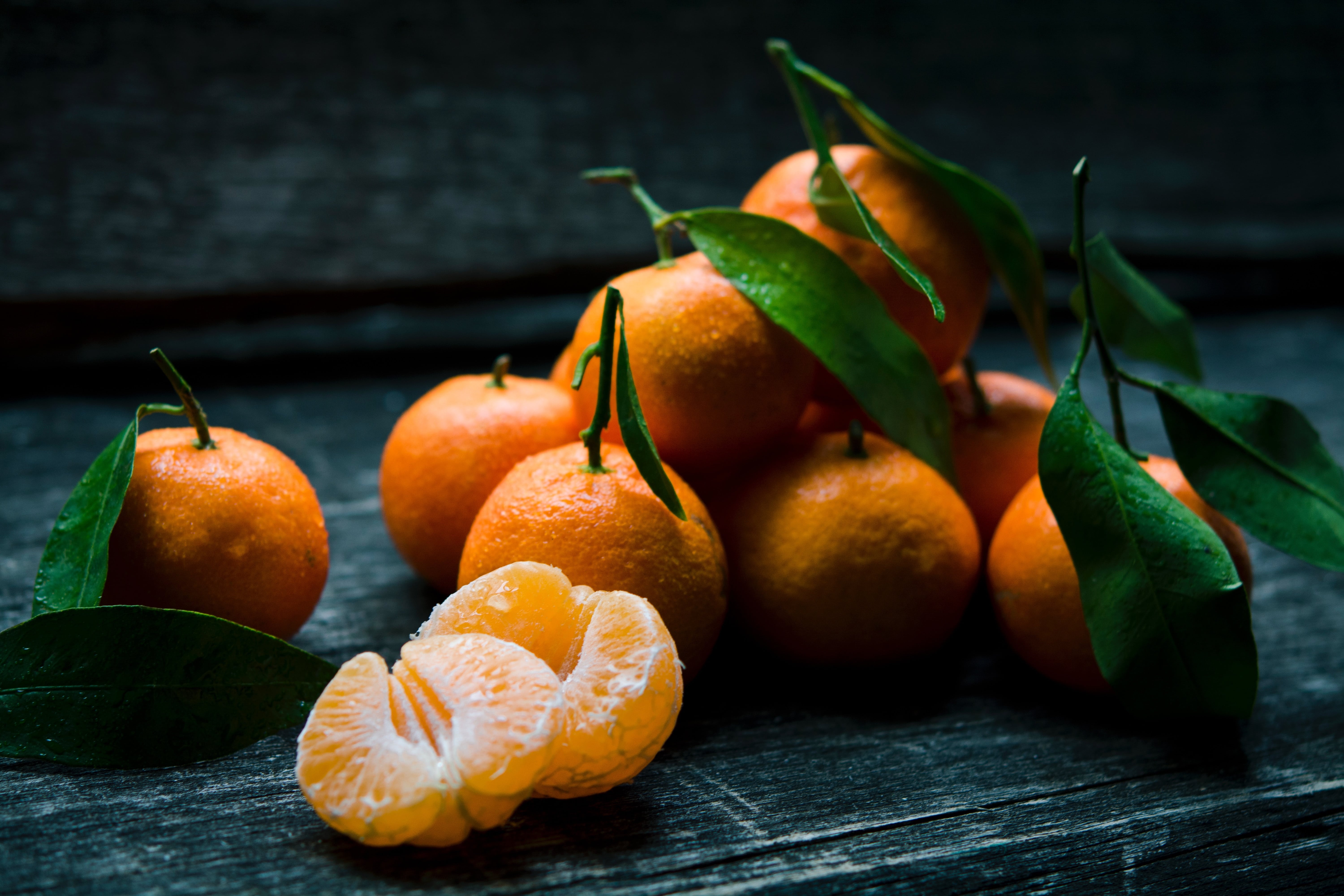 Oranges on a table for a vegan pregnancy diet.