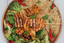 vegan sriracha grilled tofu and pineapple skewers for easy meal prep #glutenfreefood #mealprep #skewers #grilledtofu #grilling #summerfood #veganfood #pineapple #tofu #sriracha