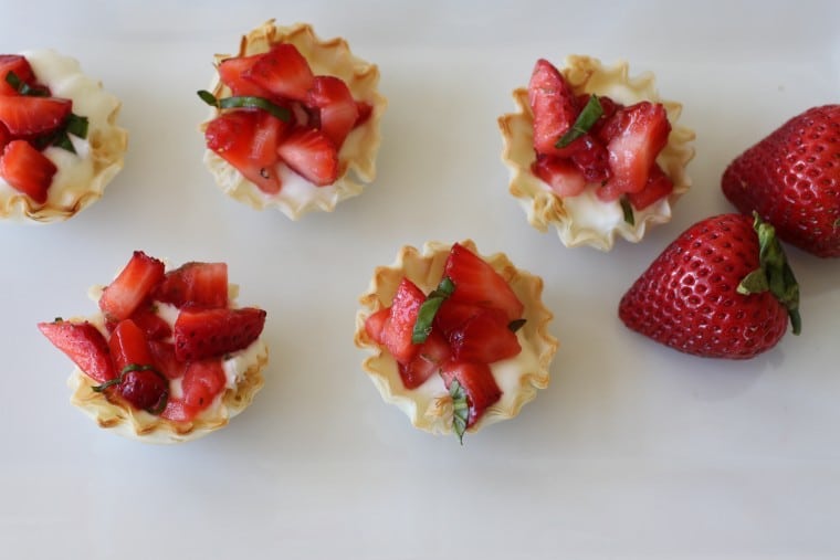 Strawberry basil tart