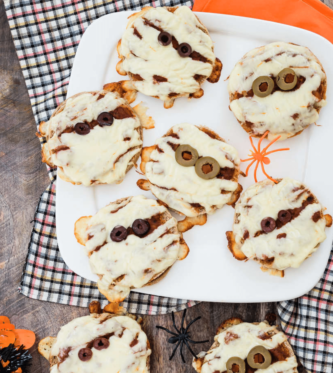 30 Easy Healthy Kid Friendly Halloween Meals, Snacks and Treats