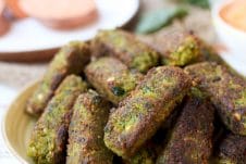 These Sweet Potato Lentil Baby Fritters are a fantastic high iron first food for babyled weaning, especially for vegetarian and vegan babies. #abbeyskitchen #babyledweaningrecipes #lentilfritters
