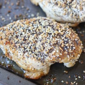 These Everything Bagel Chicken Breasts are an easy and delicious family friendly dinner recipe that are also keto friendly, low carb and gluten free.