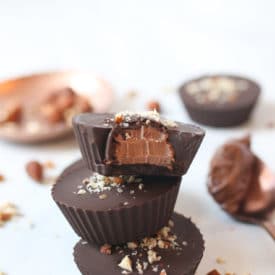 These Vegan Nutella Cheesecake Chocolate Cups are the perfect Valentine's Day Healthy Dessert Recipe to impress your sweetie!