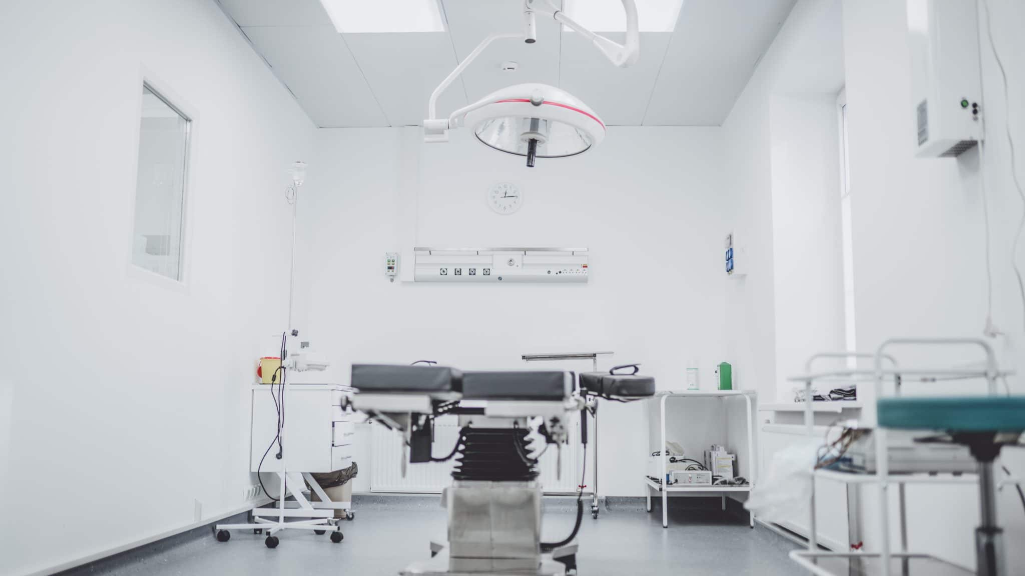 image of surgery room for procedure for thin uterine lining