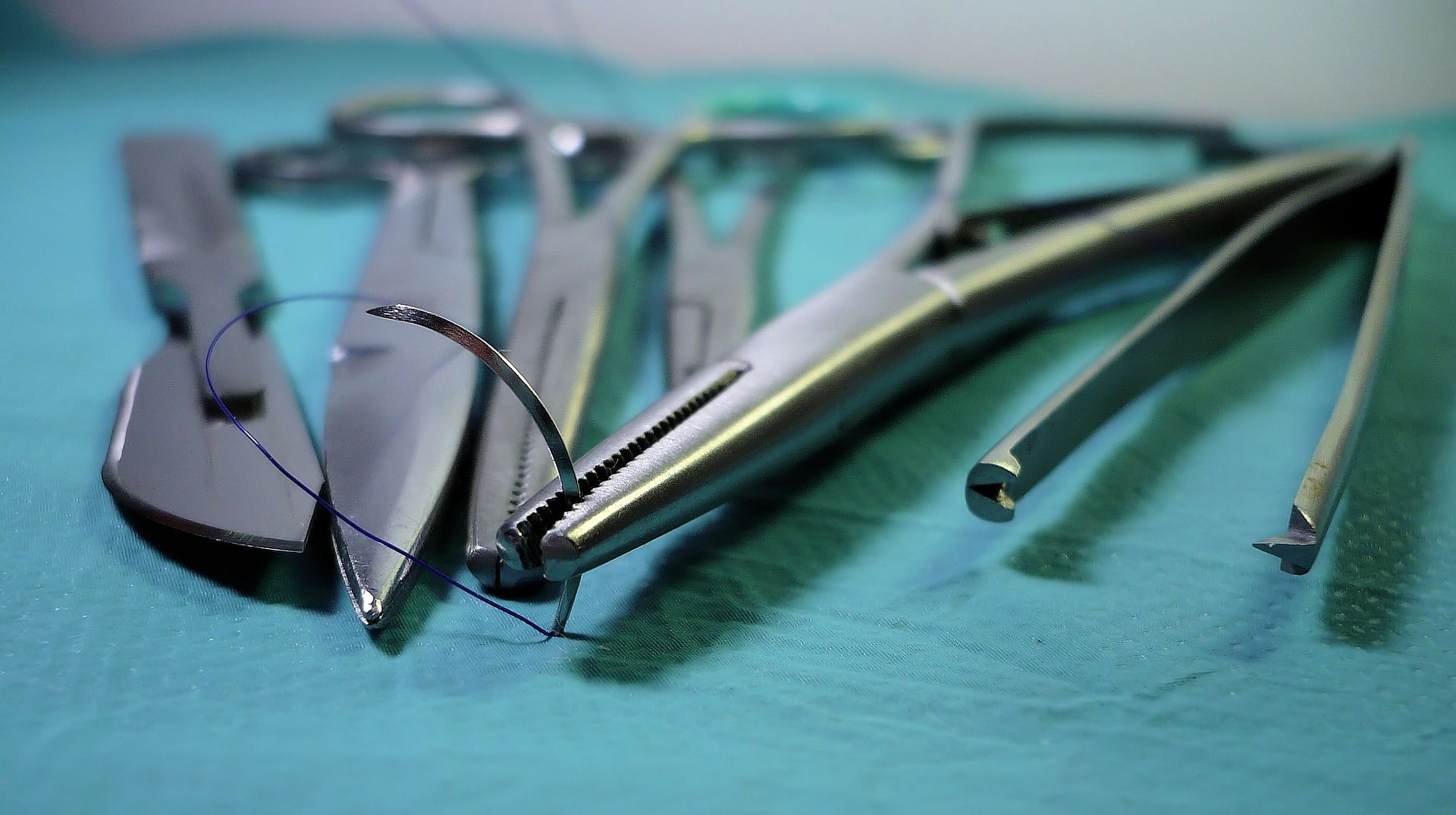 surgical tools used for bariatric surgery 