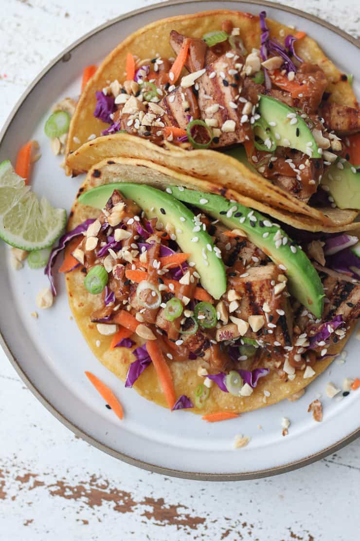 Birds eye view of tofu tacos.