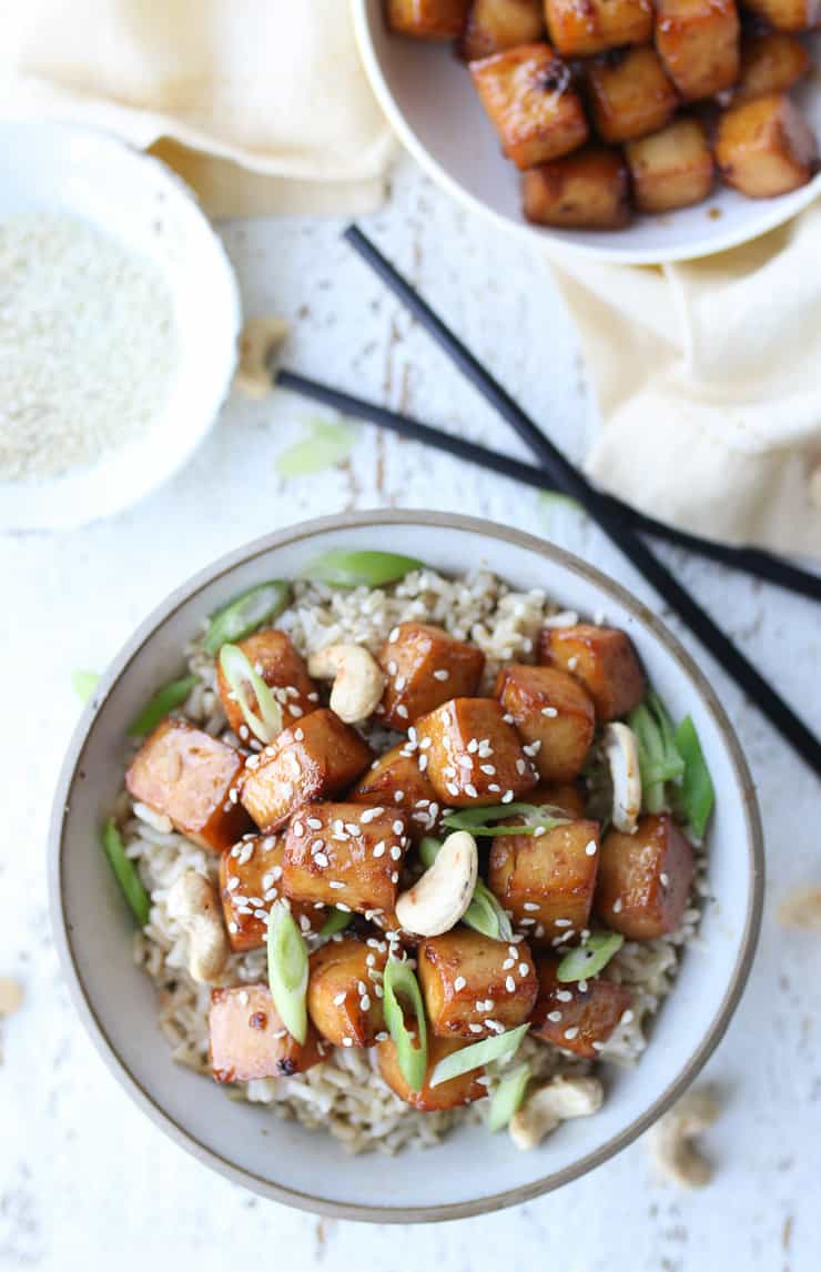 Birds eye view of air fryer tofu.