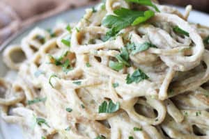 pinterest image of fettuccini alfredo