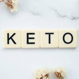 a sign that says "keto"