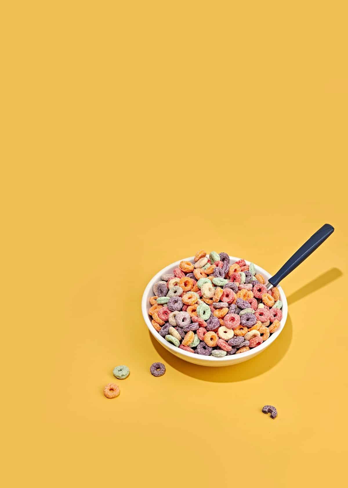 Fruit loop cereal in a bowl.