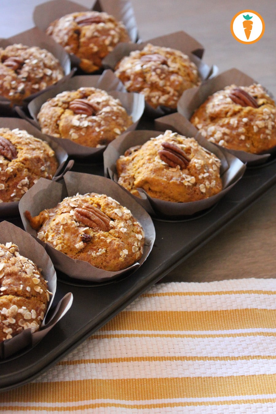 Carrots_and_Cake_Pumpkin_Pecan_Muffins.jpg