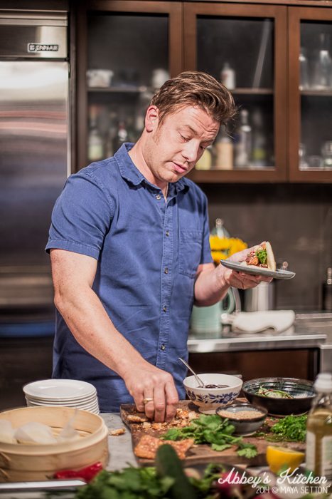 Jamie_Oliver_4_of_15.jpg