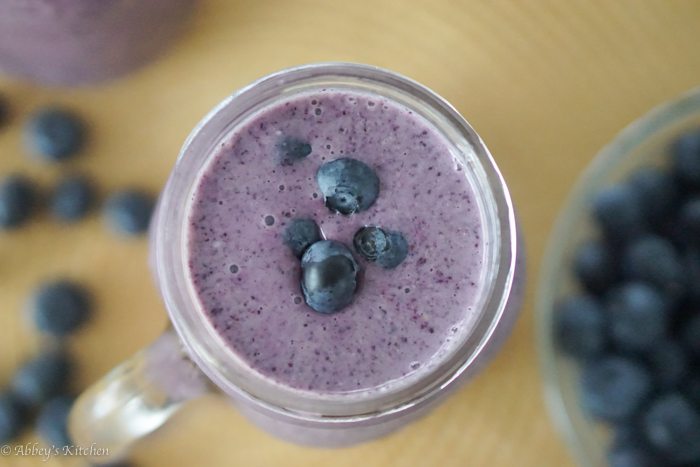 blueberry_cobbler_smoothie_9_of_9.jpg