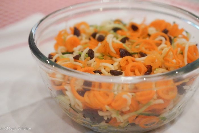 carrot_apple_raisin_salad_spiralizer_recipe_5_of_6.jpg