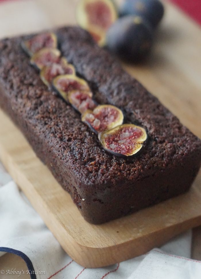 gingerbread_fig_loaf_2_of_12.jpg