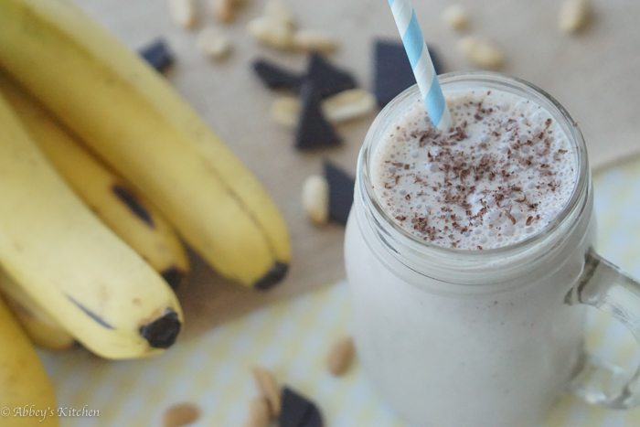 healthy_peanut_butter_banana_smoothie_8_of_9.jpg