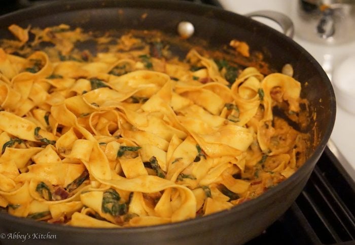 A pan filled with pumpkin chipotle pasta.